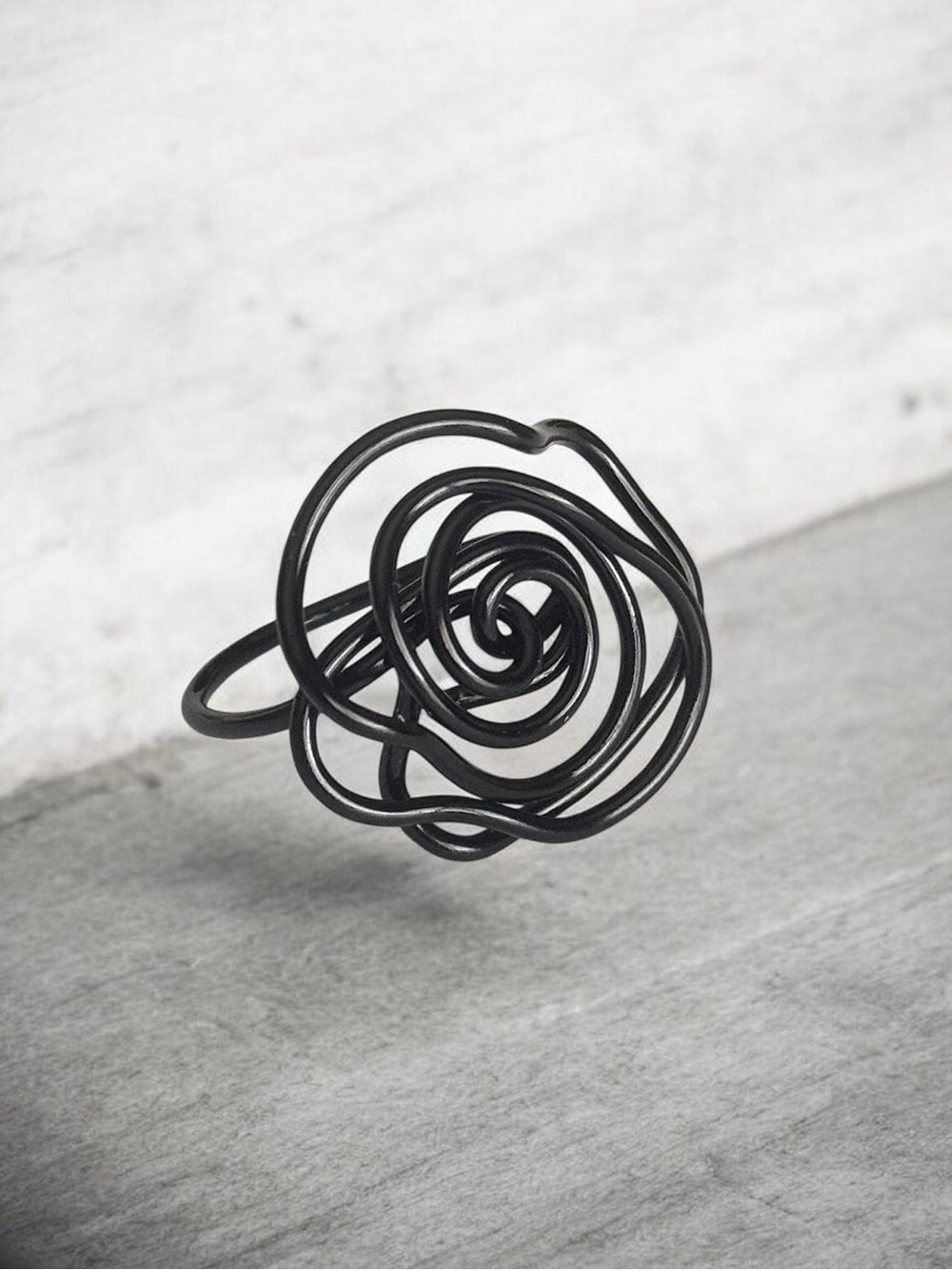 5 For $25💫Whimsigoth Black Copper Wire Swirl Ring